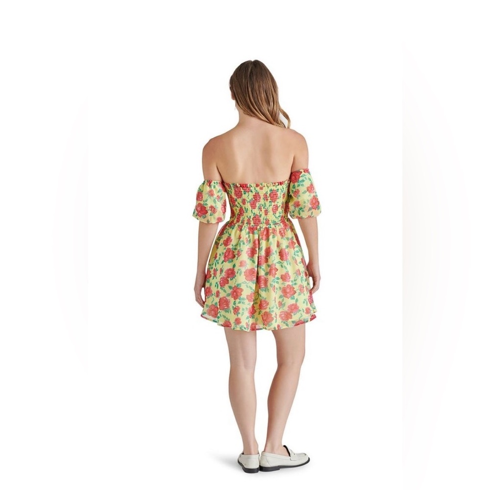 Betsey Johnson Women's Puff Sleeve Floral
Mini Dress Size (NWT) - Picture 2 of 6